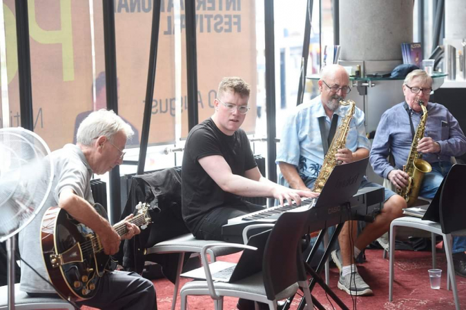 Sax Pack  Swing solo  - Photo 16