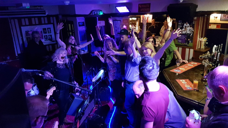 Famous Five Band - Photo 2