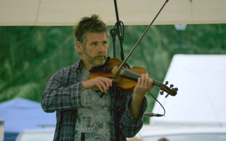 Warren And The Magpies - Photo 3