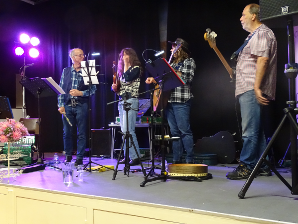 Rejigged Ceilidh Band - Photo 2