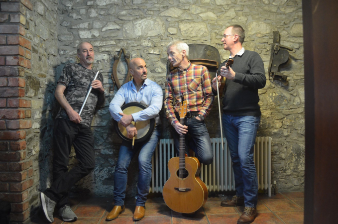 Hair 'O' the Dog - Photo 2