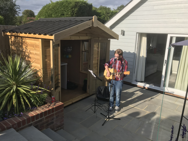 Damien Kelly - Photo 6