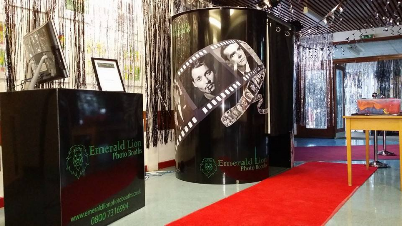 Emerald Lion Photo Booths - Photo 3