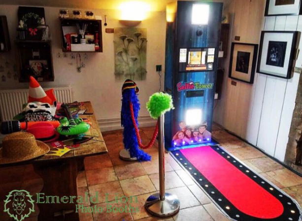 Emerald Lion Photo Booths - Photo 21