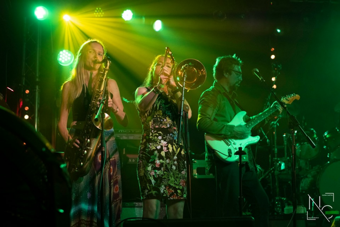 Missy B Sax - Photo 6