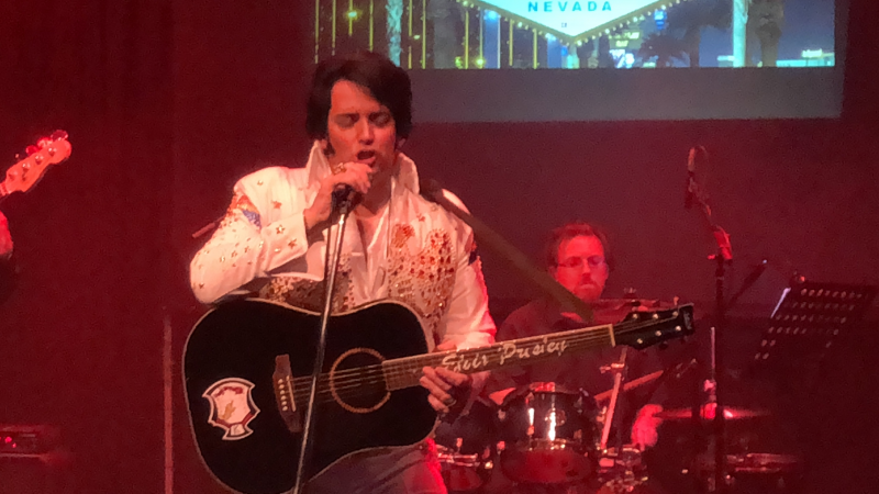 ELVIS Raised On Rock  - Photo 10