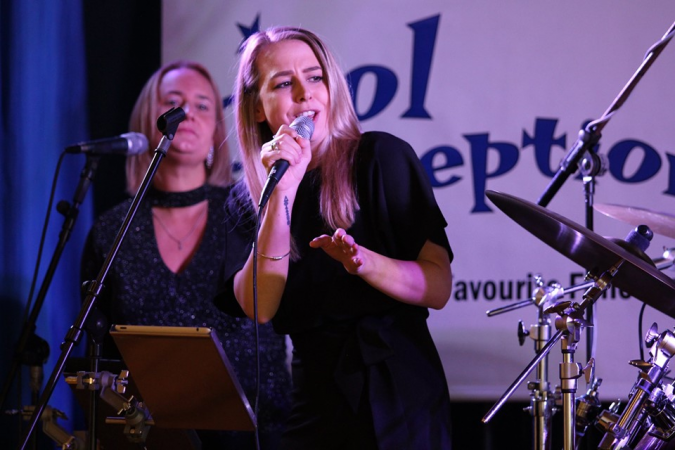 Cool Reception - Photo 4