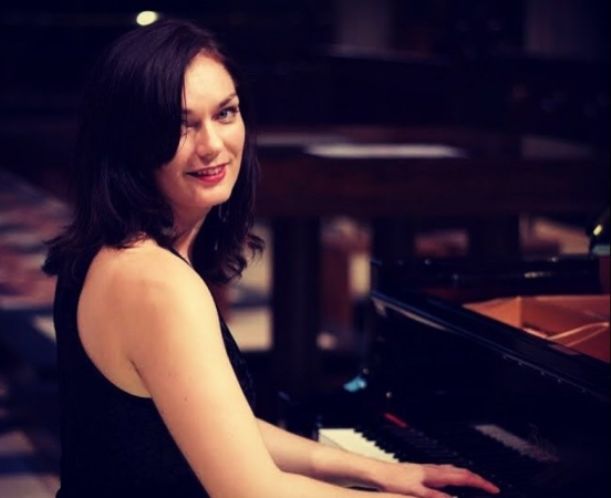 Ieva Dubova Classical pianist  - Photo 5