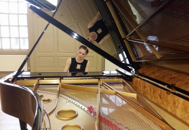 Ieva Dubova Classical pianist  - Photo 8