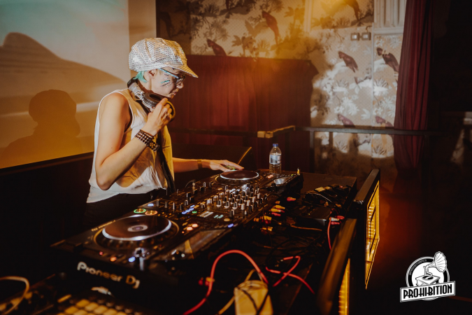 Emma Clair  - Photo 2