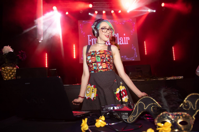 Emma Clair  - Photo 5