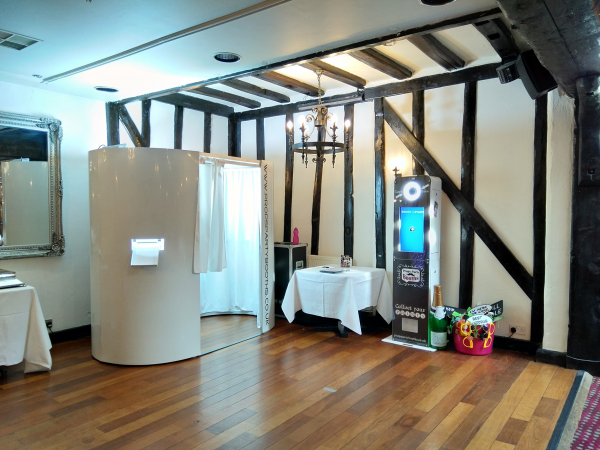 Props Party Booths - Photo 7