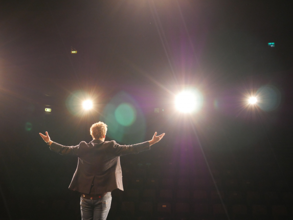 Award Winning Magic Of Graeme Shaw - Photo 10