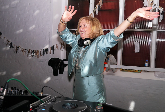 Stick It On - Photo 21