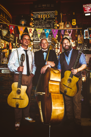 Jonny Hepbir Gypsy Jazz Band - Photo 2