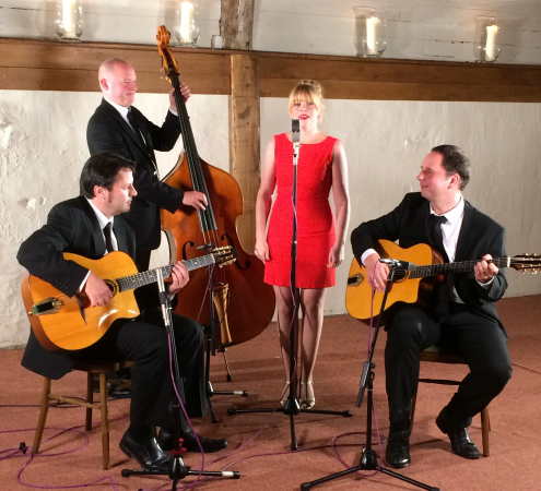 Jonny Hepbir Gypsy Jazz Band - Photo 3