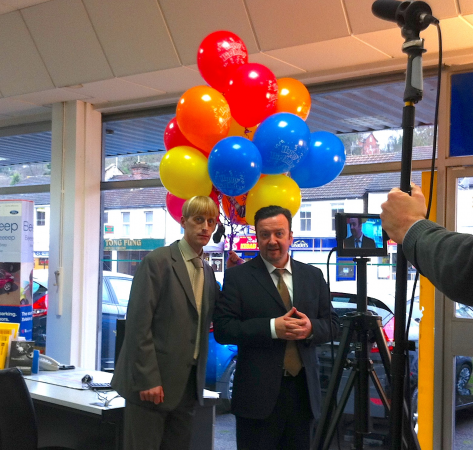 David an Gareth - The Office Lookalikes - Photo 12