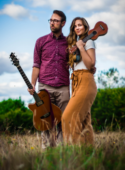 The Miacats Acoustic Duo