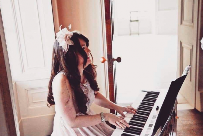 Nicola Sim Pianist - Photo 4