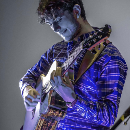 Lewis Dickenson - Photo 4