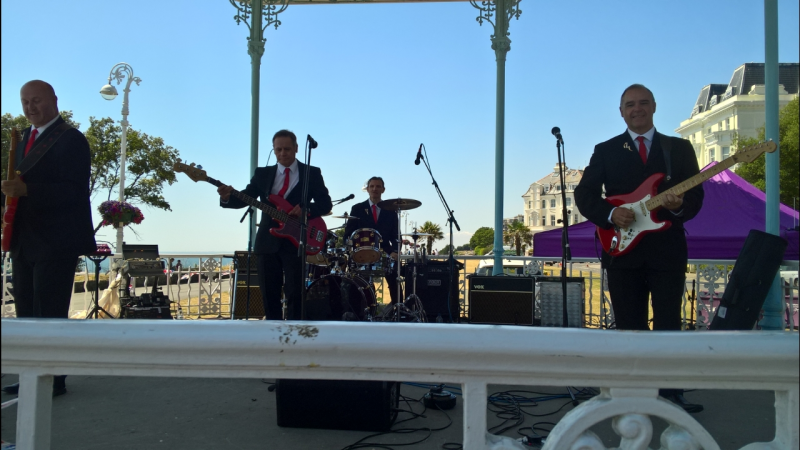 The Runaways - Photo 9