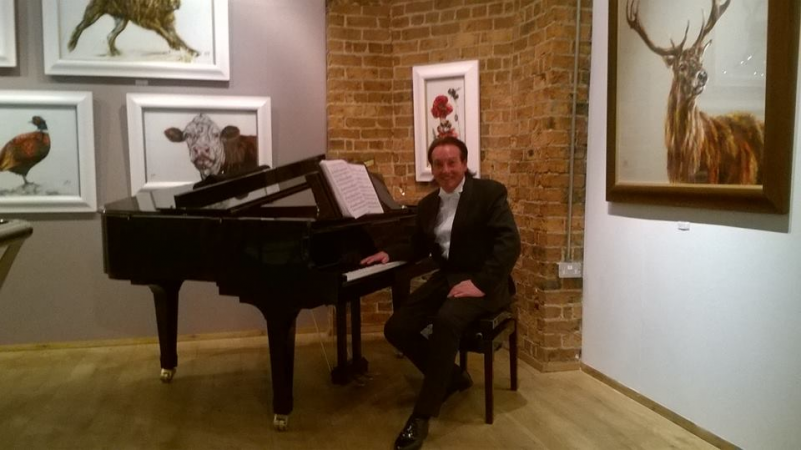 John Leo Horgan (Pianist) - Photo 2