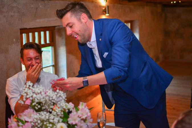 Russ Appleby Close Up Magician - Photo 7