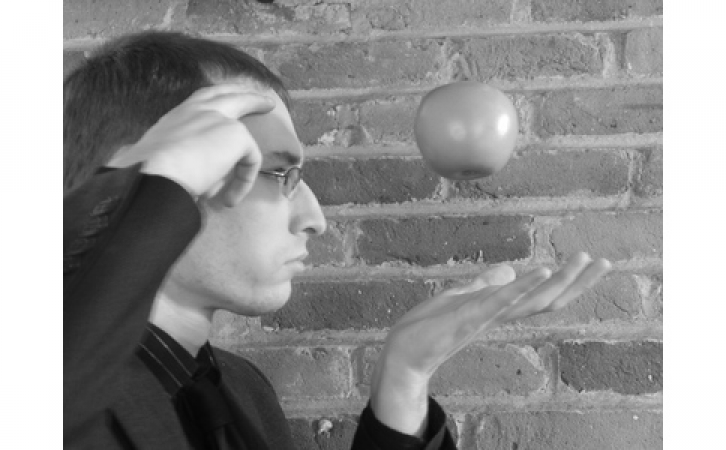 Oliver Mangham - Photo 2