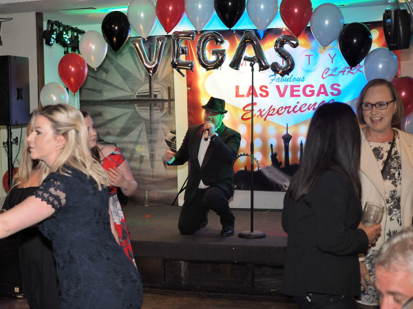 Marty Clarke Vocalist - Photo 12