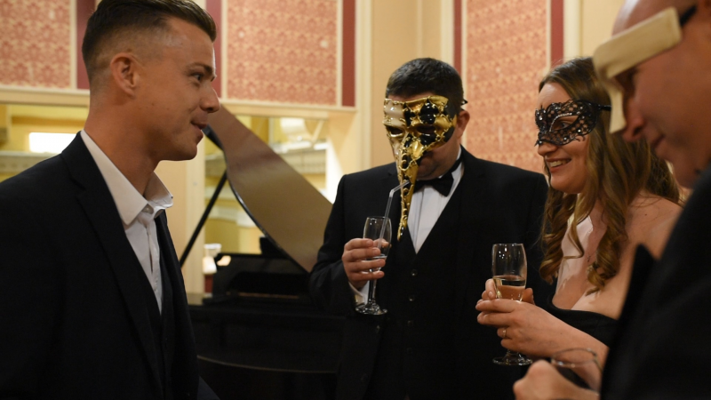 Just the Magician - Photo 15