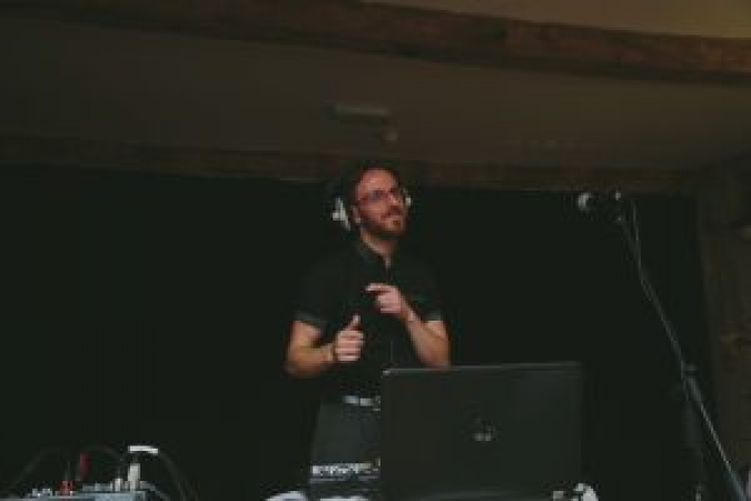 DJ Pure Tone - Photo 2