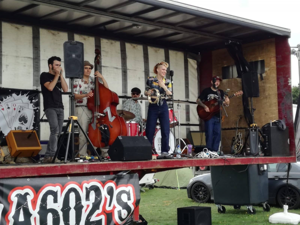 The Streamline 55s - Photo 17