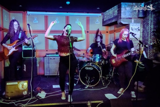 Polkadot Robot - Photo 4