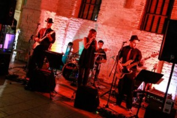 Discovered - Photo 6