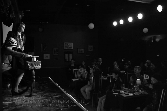 Magician Max Rendall - Photo 3