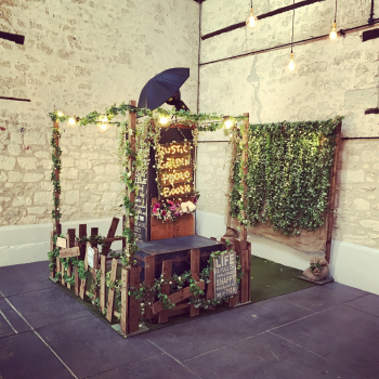 Box | Wonderous Photo Booths