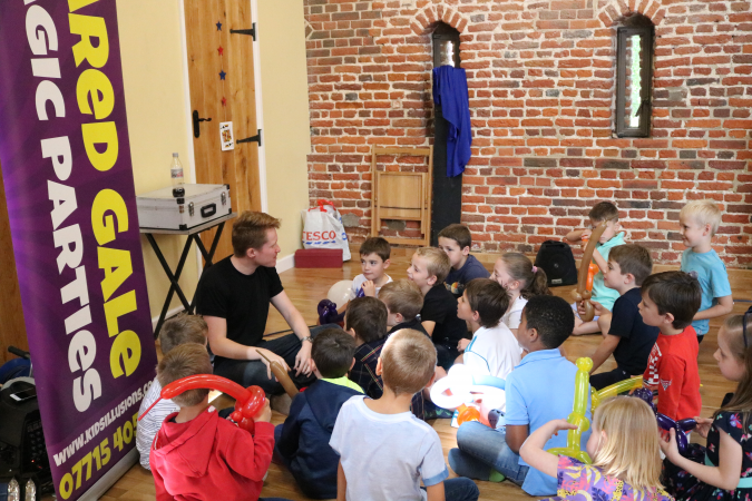 Jared Gale - Children’s Magic Shows & Parties - Photo 2