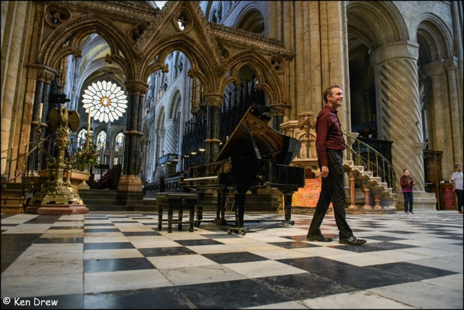 Paul Taylor - Photo 6