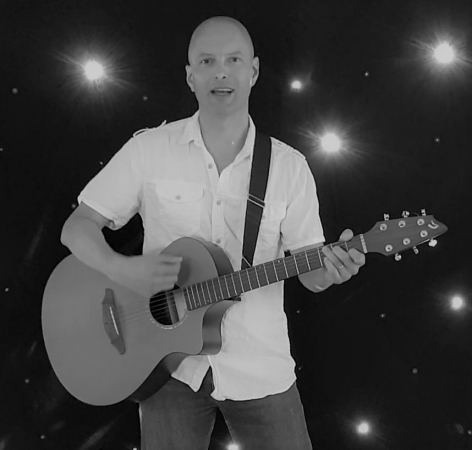 James Farrant - Pop/Rock Acoustic/Party Singer Guitarist! - Photo 2