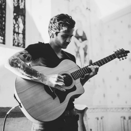 Pete Izzard - Photo 2