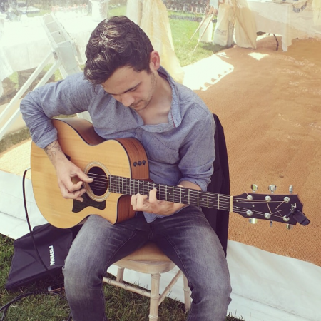 Pete Izzard - Photo 5