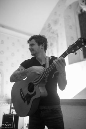 Pete Izzard - Photo 7