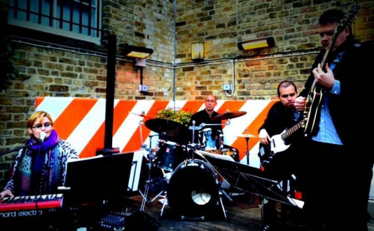 Jasmine and Covervision - Photo 3