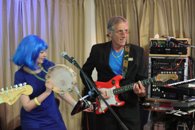 The Swinging 60s band - Photo 3