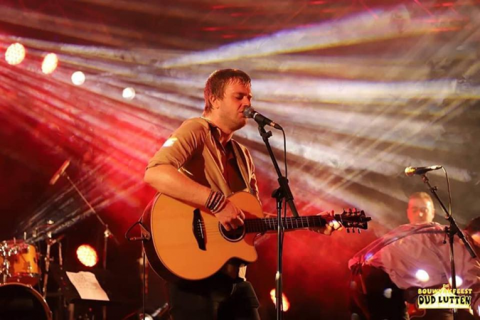 The Logues - Photo 5