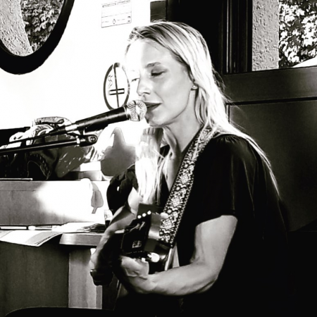 Anna Scott - Photo 5