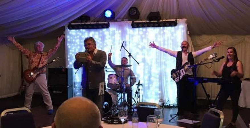 Makapaka party band - Photo 8