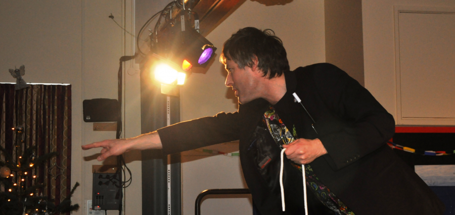 The Great Adamos - (Family Magician) - Photo 13