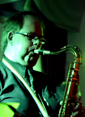 Jez Huggett - Photo 2