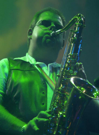 Jez Huggett - Photo 4